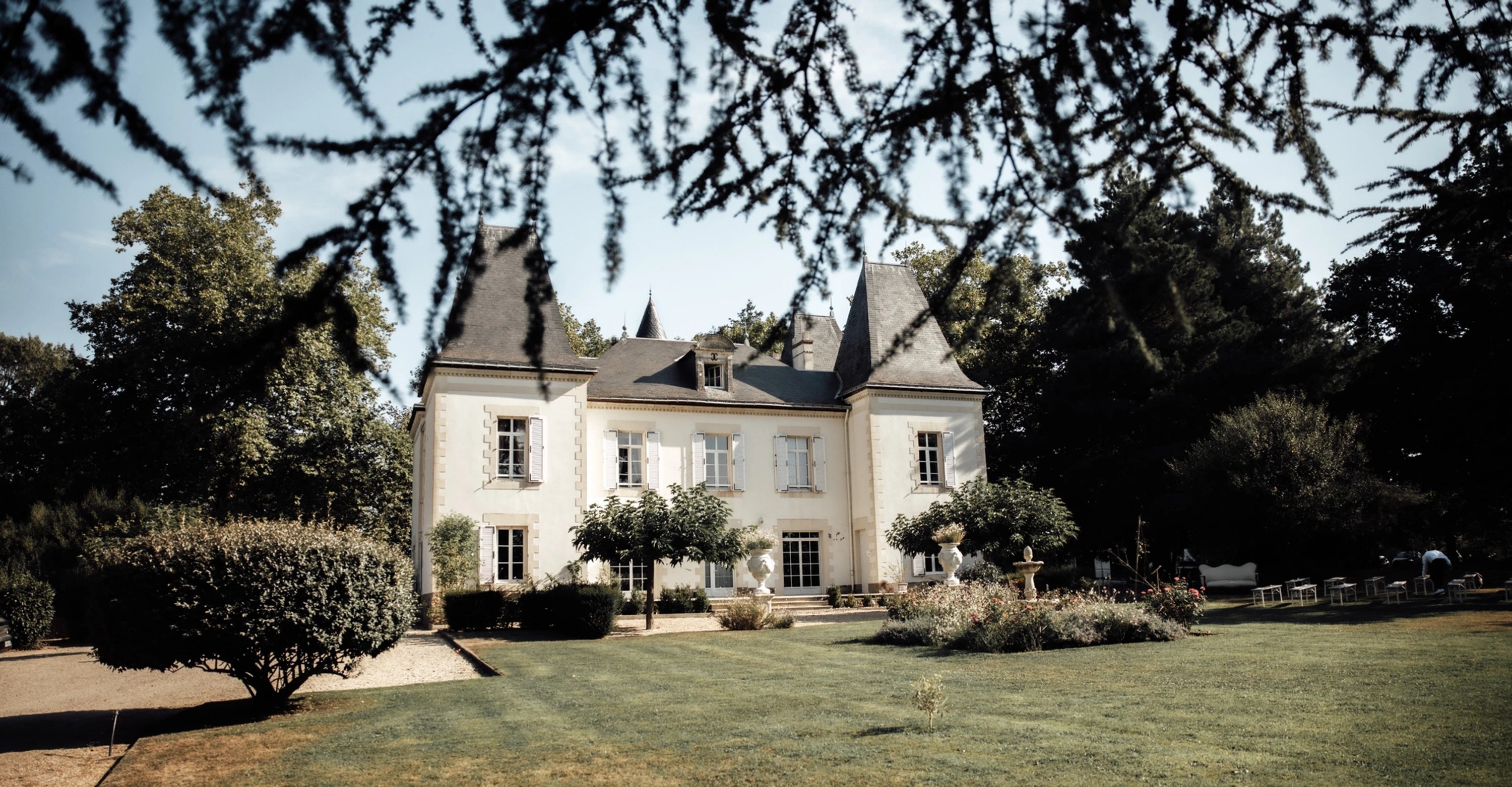 château pour célébrer une union avec un beau jardin