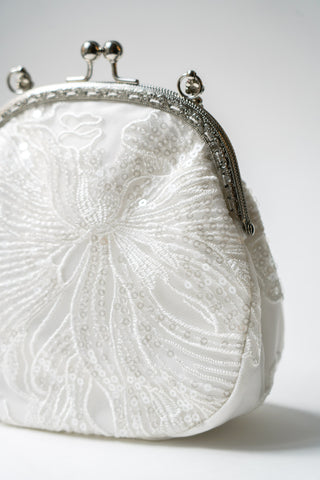 Silver Orchidée - Elegant and romantic bridal clutch